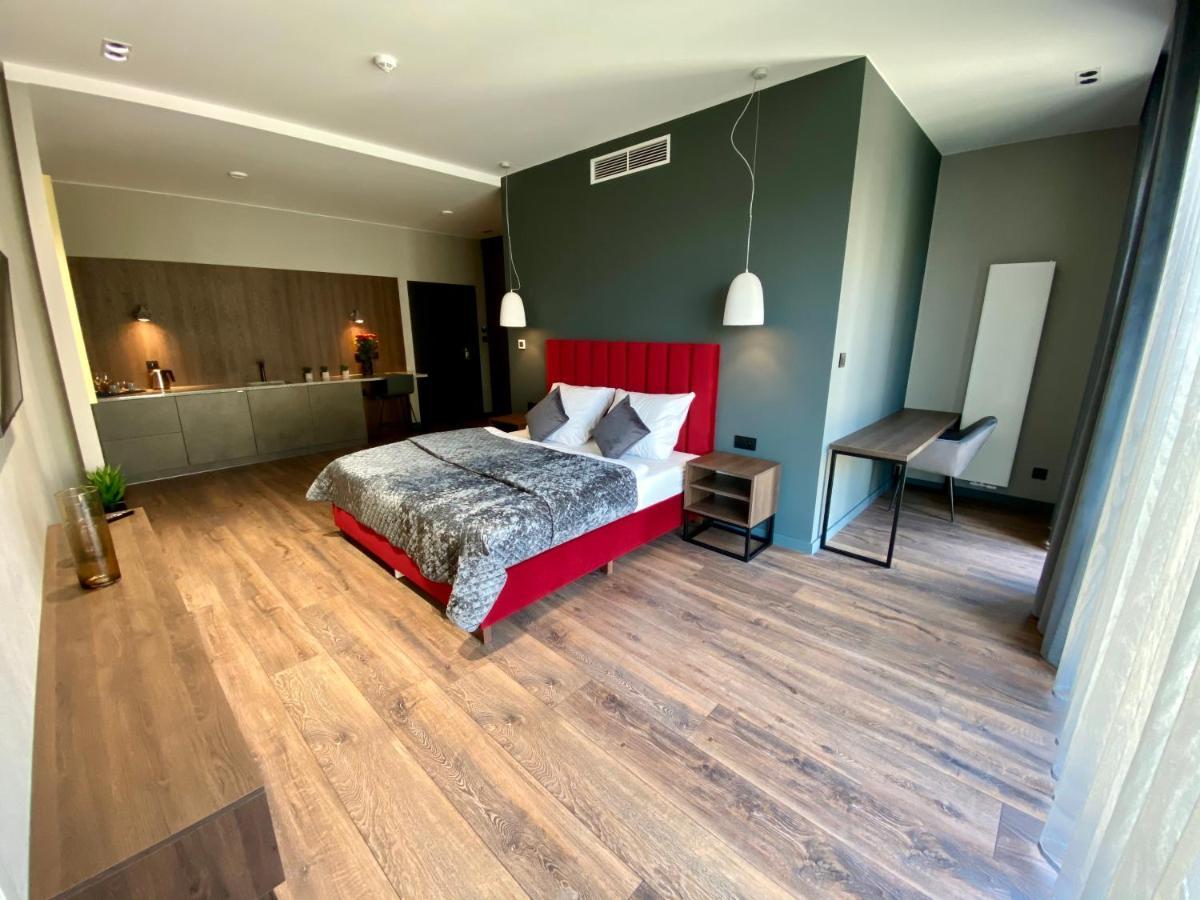 Aparts Hotel رادوم المظهر الخارجي الصورة