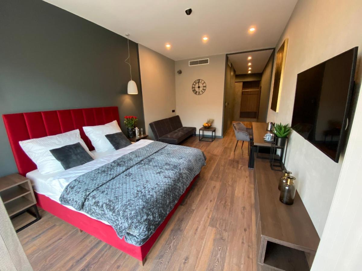 Aparts Hotel رادوم المظهر الخارجي الصورة