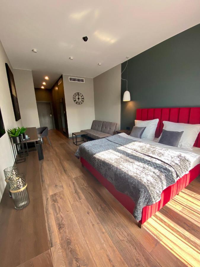 Aparts Hotel رادوم المظهر الخارجي الصورة